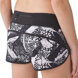 Lululemon Speed Short Sz 6 Static Mist White Black Athletic Running Workout